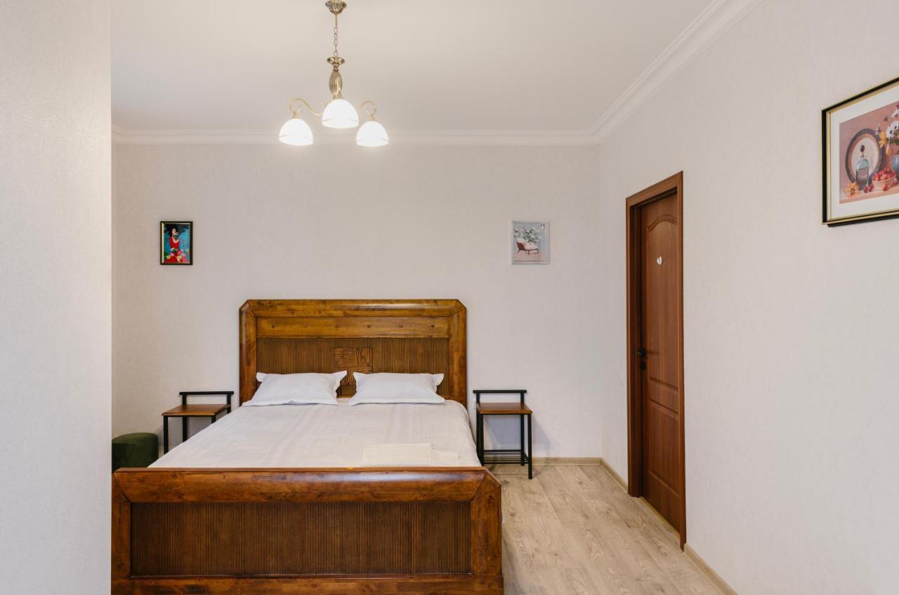 Marcos Hotel Tbiliszi Kültér fotó